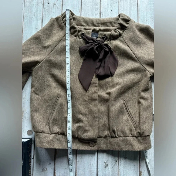 Attention | cropped | bow | tie | button | jacket | M - Picture 3 of 14